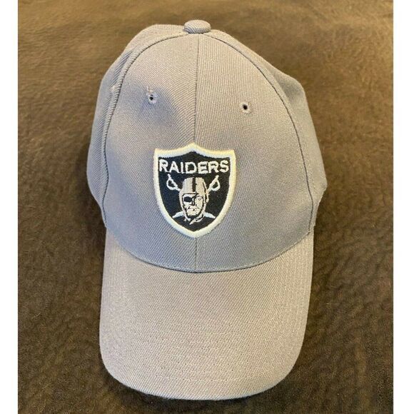 NFL Other - Oakland Raiders NFL hat 7 3/8‎